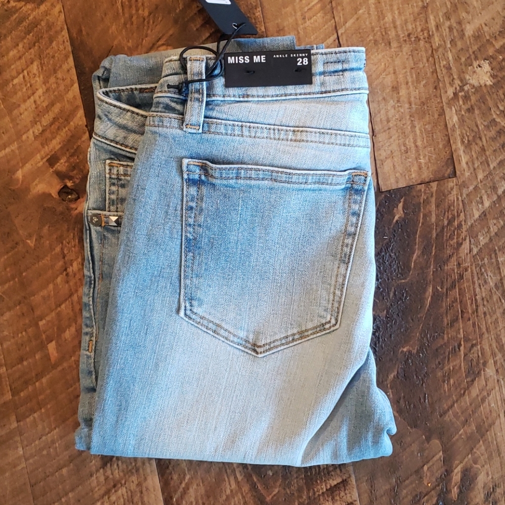 Women's Miss Me Ankle Skinny Jeans
